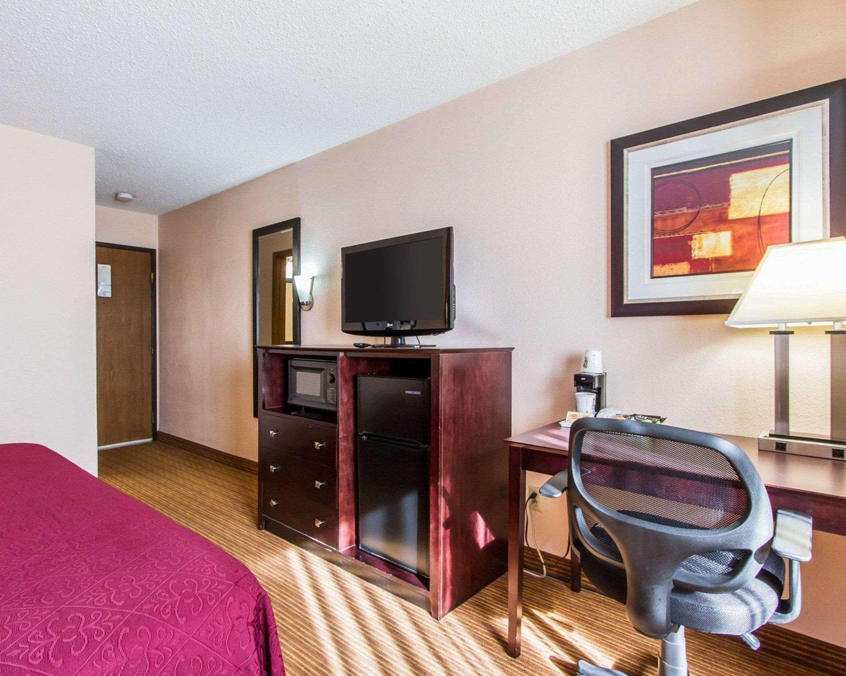 Quality Inn & Suites Ottumwa North מראה חיצוני תמונה