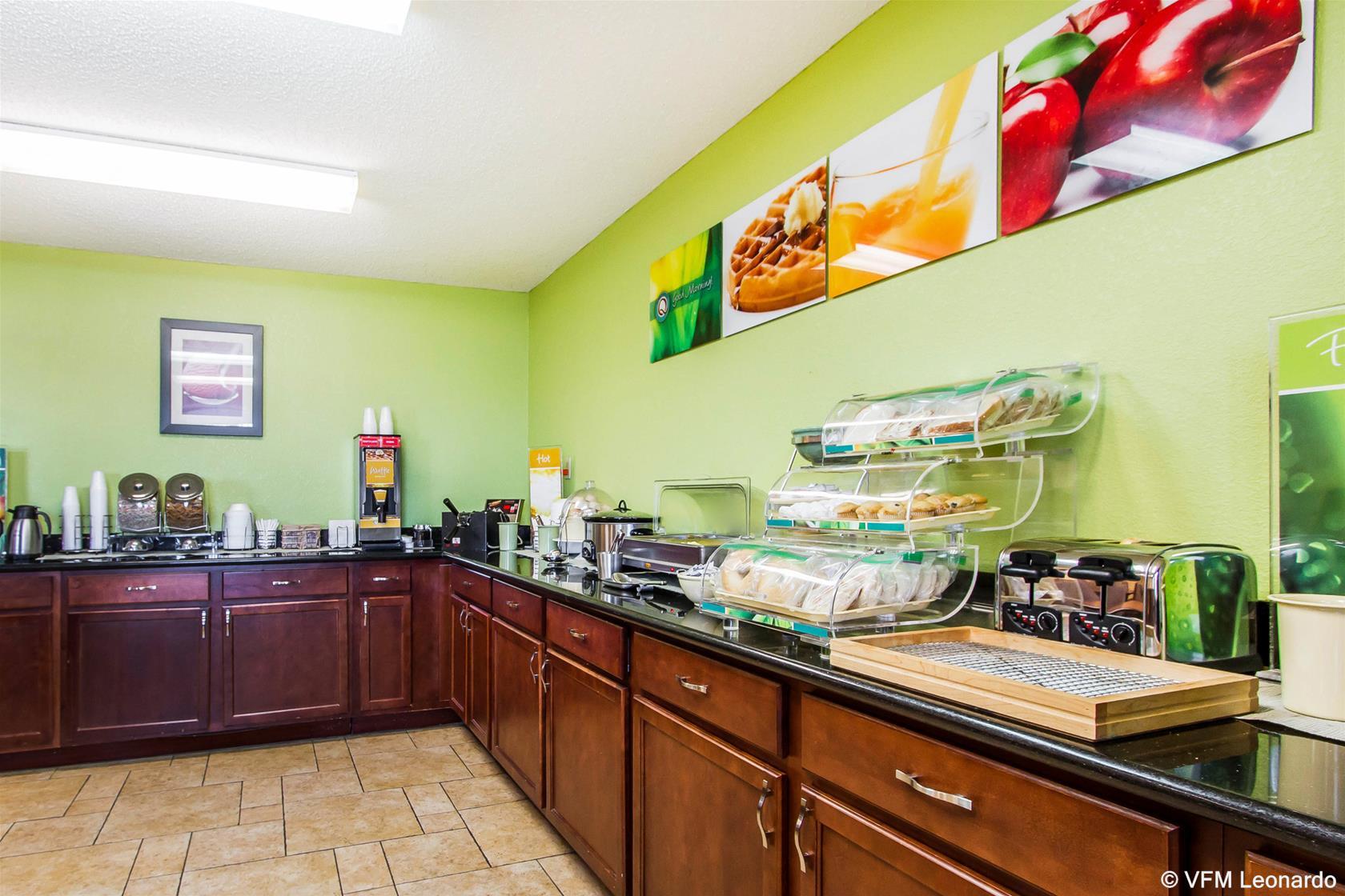 Quality Inn & Suites Ottumwa North מראה חיצוני תמונה