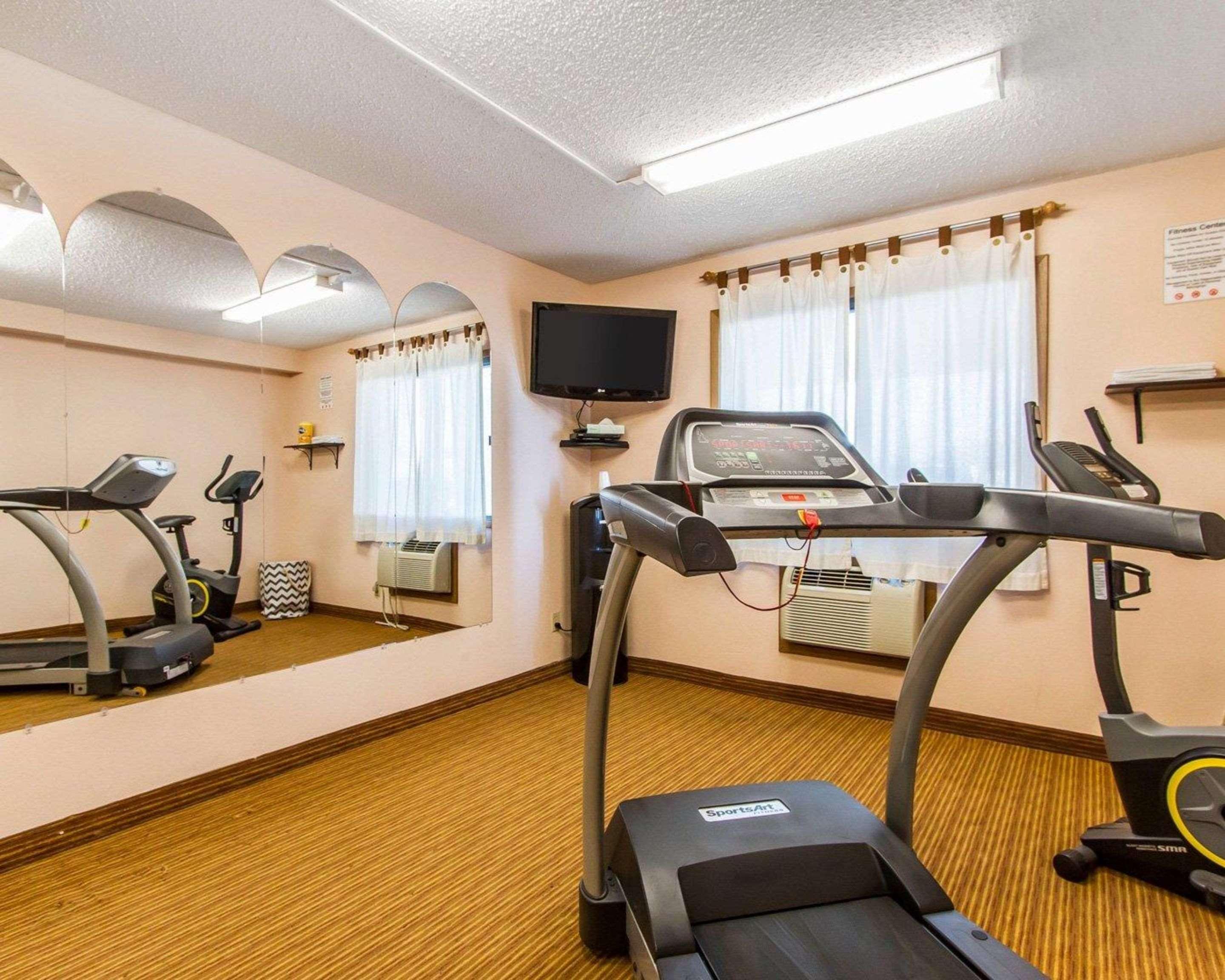 Quality Inn & Suites Ottumwa North מראה חיצוני תמונה