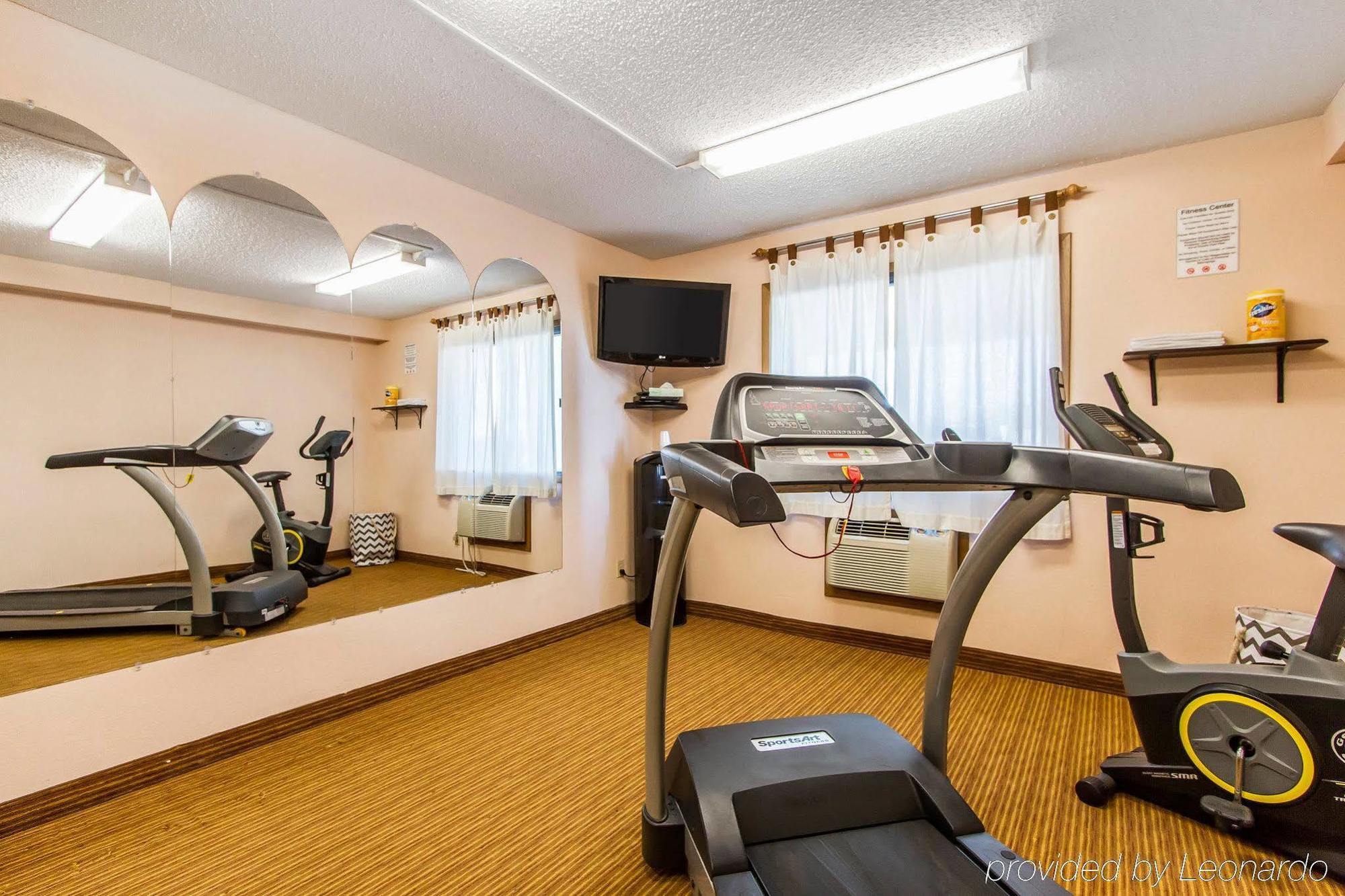 Quality Inn & Suites Ottumwa North מראה חיצוני תמונה